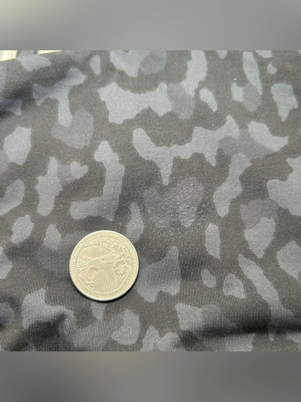 Lululemon Energy Sports Bra Long Like Womens’s 6 Formation Camo Deep Coal Multi